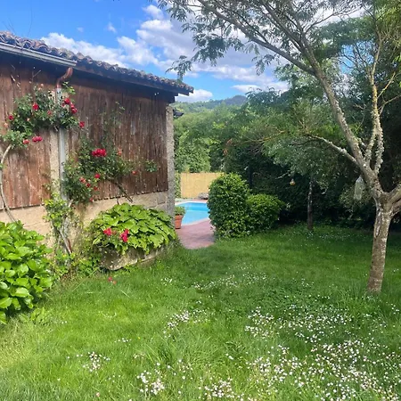 Casa Cachamaria Proxima A La Ribeira Sacra Holiday home *